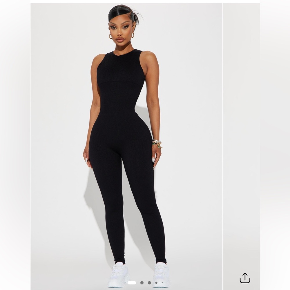 Fashion Nova Effortless Kim Robbed Seemless Open Back Jumpsuit Size M Black